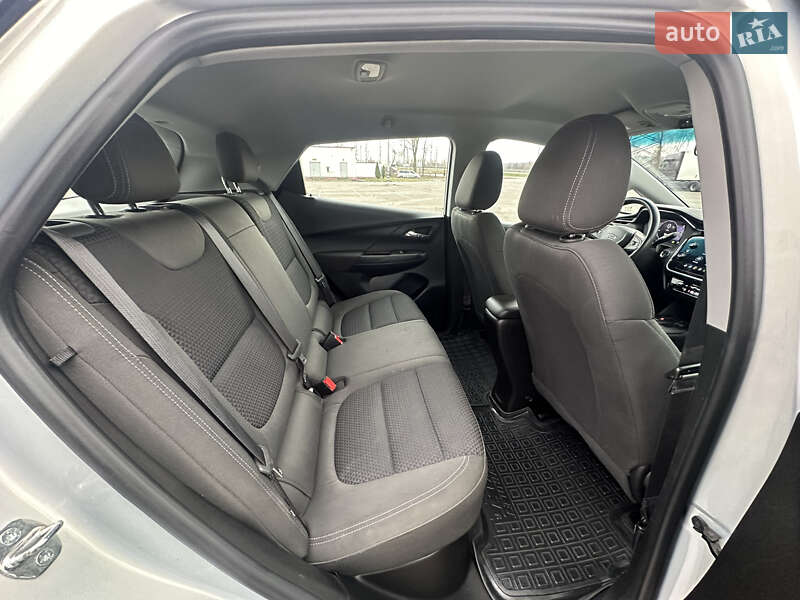 Хэтчбек Chevrolet Bolt EV 2023 в Киеве