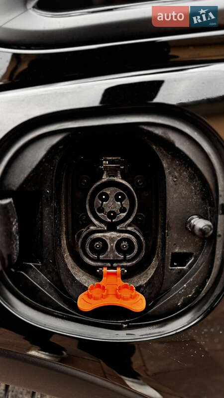 Хетчбек Chevrolet Bolt EV 2023 в Хмельницькому фото 12 Хетчбек Chevrolet Bolt EV 2023 в Хмельницькому