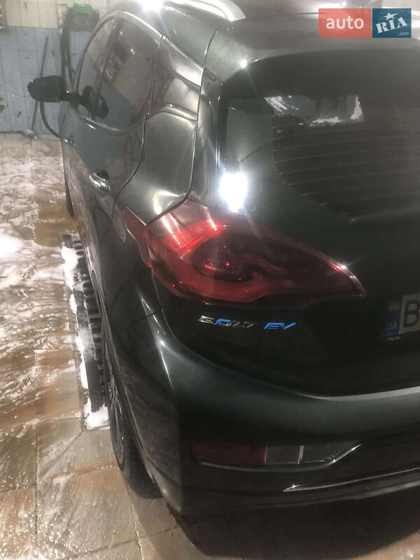 Хэтчбек Chevrolet Bolt EV 2017 в Николаеве