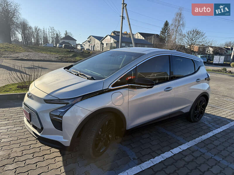 Хэтчбек Chevrolet Bolt EV 2022 в Львове фото 27 Хэтчбек Chevrolet Bolt EV 2022 в Львове