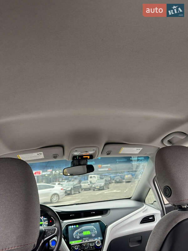 Хетчбек Chevrolet Bolt EV 2018 в Вінниці фото 28 Хетчбек Chevrolet Bolt EV 2018 в Вінниці