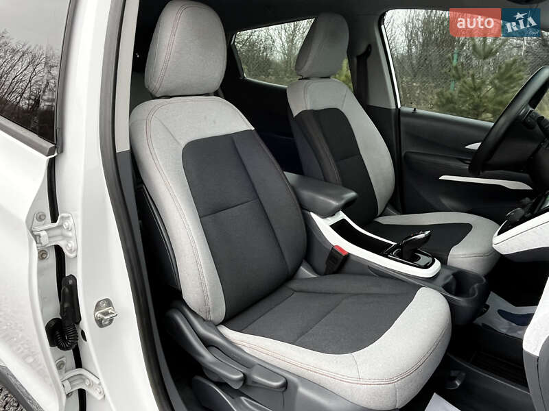 Хетчбек Chevrolet Bolt EV 2019 в Львові