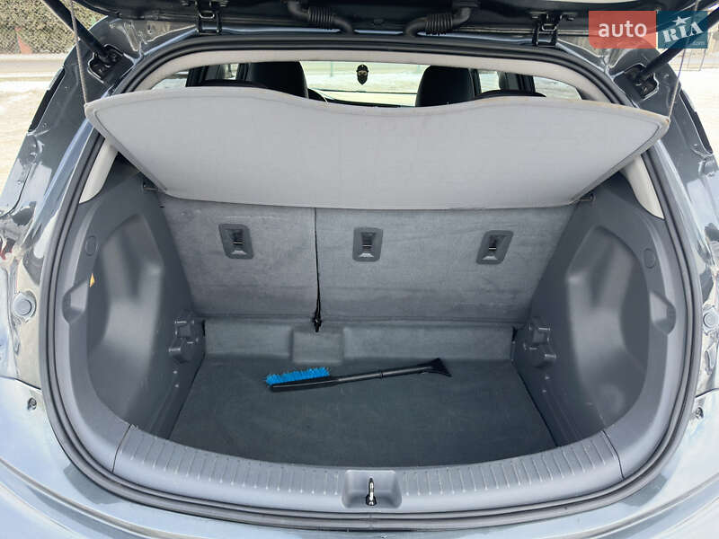 Хетчбек Chevrolet Bolt EV 2018 в Жовкві