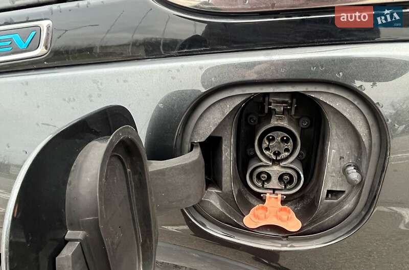 Хетчбек Chevrolet Bolt EV 2017 в Києві