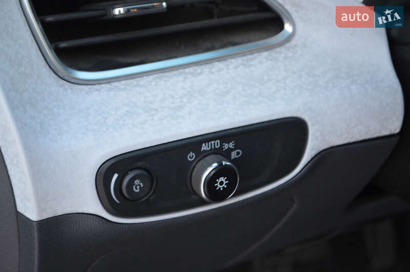 Хэтчбек Chevrolet Bolt EV 2021 в Киеве фото 25 Хэтчбек Chevrolet Bolt EV 2021 в Киеве