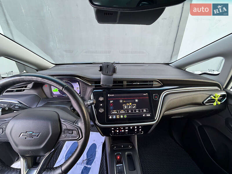 Хэтчбек Chevrolet Bolt EV 2022 в Киеве фото 7 Хэтчбек Chevrolet Bolt EV 2022 в Киеве