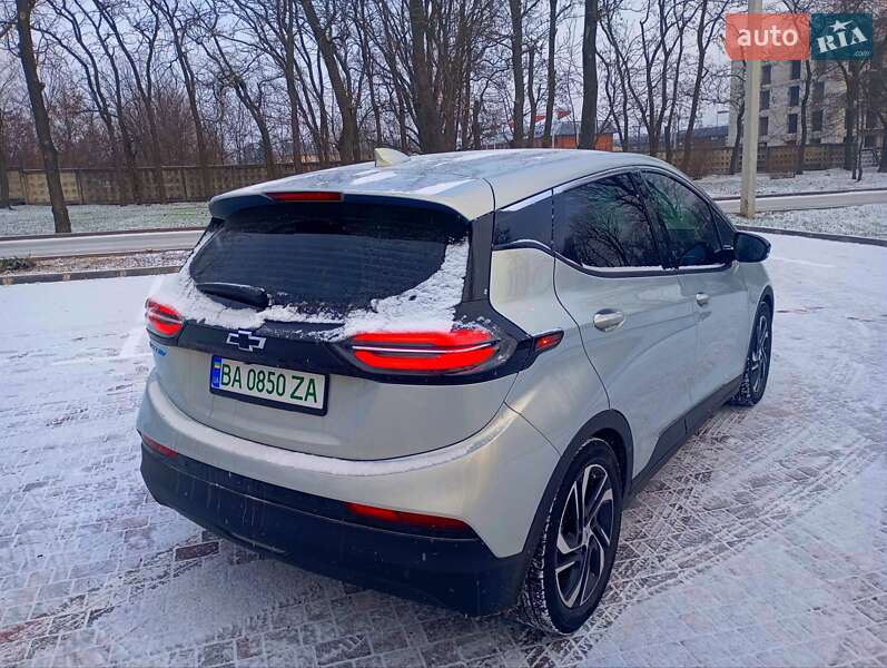 Хэтчбек Chevrolet Bolt EV 2022 в Кропивницком фото 8 Хэтчбек Chevrolet Bolt EV 2022 в Кропивницком