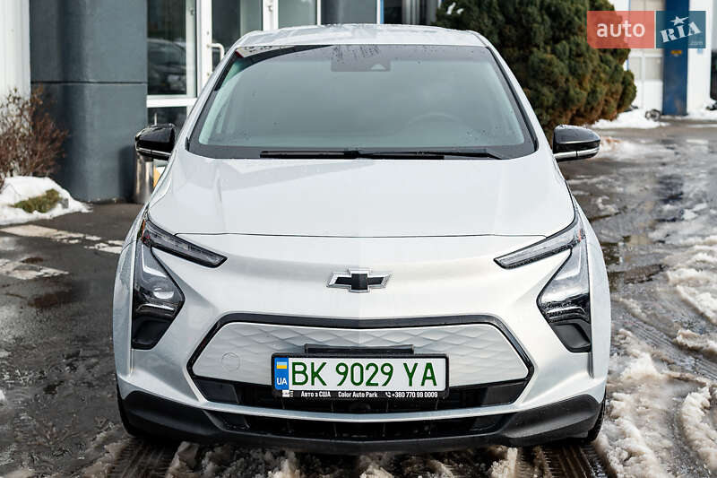 Хэтчбек Chevrolet Bolt EV 2021 в Киеве