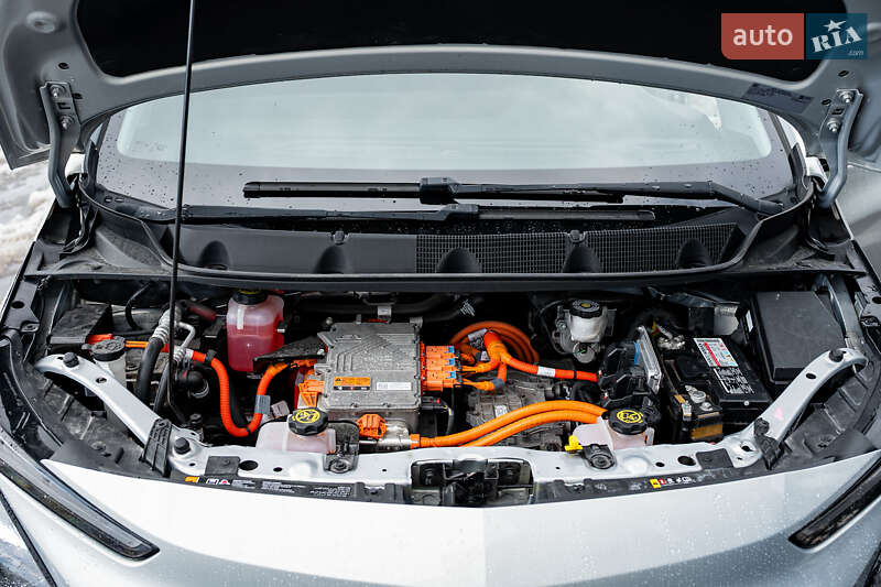 Хэтчбек Chevrolet Bolt EV 2021 в Киеве