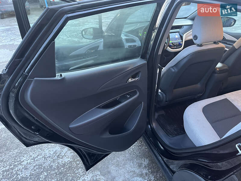 Хэтчбек Chevrolet Bolt EV 2018 в Запорожье