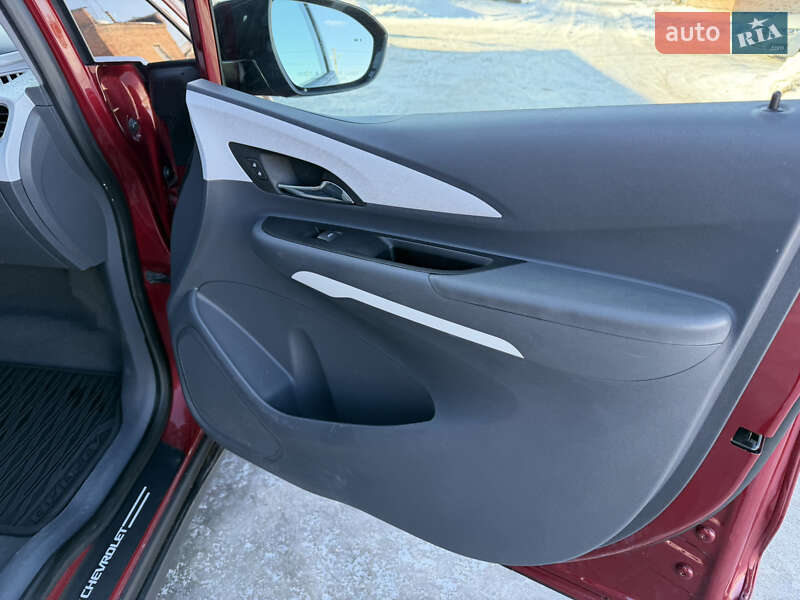 Хэтчбек Chevrolet Bolt EV 2018 в Камне-Каширском фото 34 Хэтчбек Chevrolet Bolt EV 2018 в Камне-Каширском