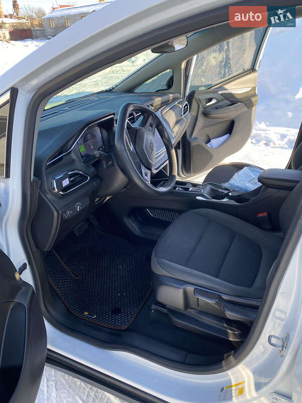Хэтчбек Chevrolet Bolt EV 2023 в Львове