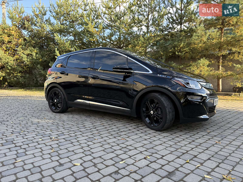 Хэтчбек Chevrolet Bolt EV 2018 в Тернополе фото 5 Хэтчбек Chevrolet Bolt EV 2018 в Тернополе