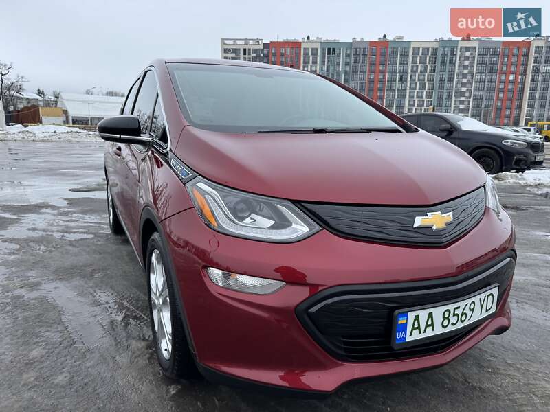 Хэтчбек Chevrolet Bolt EV 2021 в Киеве
