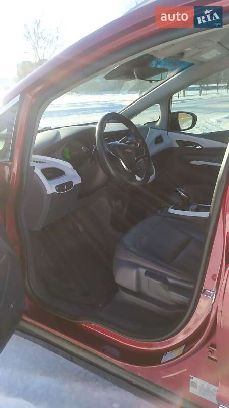 Хэтчбек Chevrolet Bolt EV 2020 в Вараше