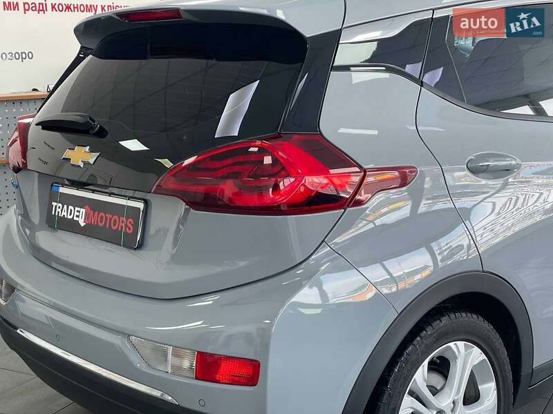 Хэтчбек Chevrolet Bolt EV 2019 в Киеве