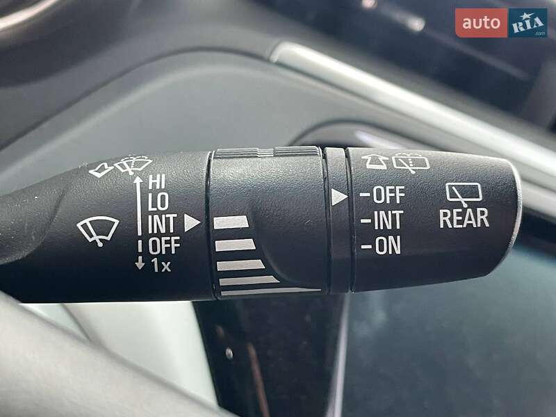 Хэтчбек Chevrolet Bolt EV 2019 в Киеве