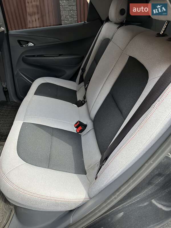 Хэтчбек Chevrolet Bolt EV 2017 в Коростышеве фото 5 Хэтчбек Chevrolet Bolt EV 2017 в Коростышеве