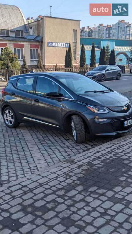 Хэтчбек Chevrolet Bolt EV 2021 в Ивано-Франковске фото 3 Хэтчбек Chevrolet Bolt EV 2021 в Ивано-Франковске