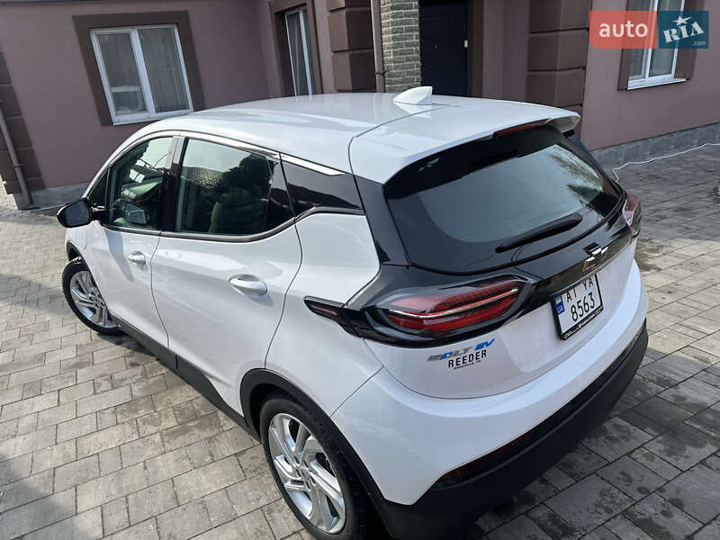 Хэтчбек Chevrolet Bolt EV 2022 в Броварах фото 9 Хэтчбек Chevrolet Bolt EV 2022 в Броварах