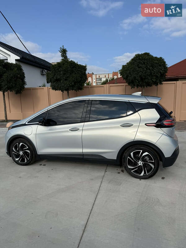 Хэтчбек Chevrolet Bolt EV 2023 в Новомосковске фото 7 Хэтчбек Chevrolet Bolt EV 2023 в Новомосковске