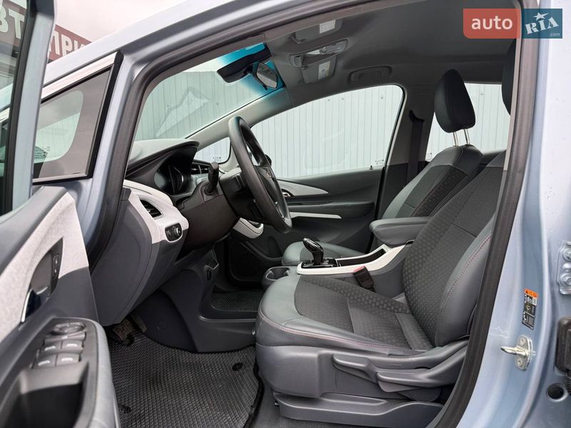 Хэтчбек Chevrolet Bolt EV 2017 в Киеве