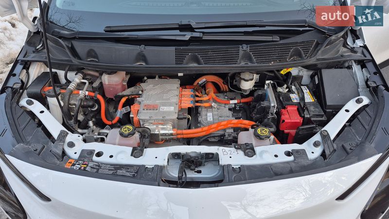 Хэтчбек Chevrolet Bolt EV 2022 в Киеве