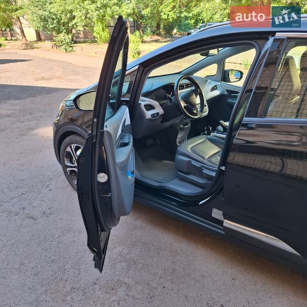 Хэтчбек Chevrolet Bolt EV 2017 в Кривом Роге