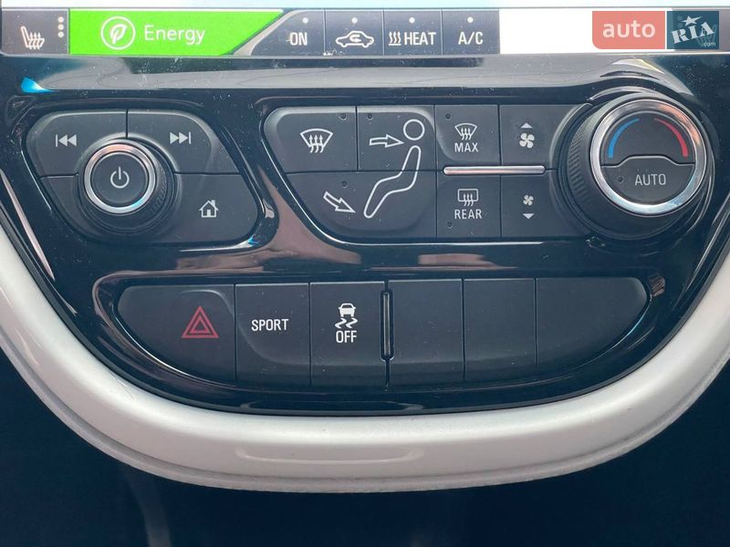 Хэтчбек Chevrolet Bolt EV 2019 в Киеве