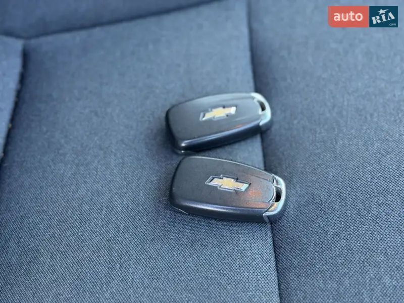 Хэтчбек Chevrolet Bolt EV 2018 в Сваляве