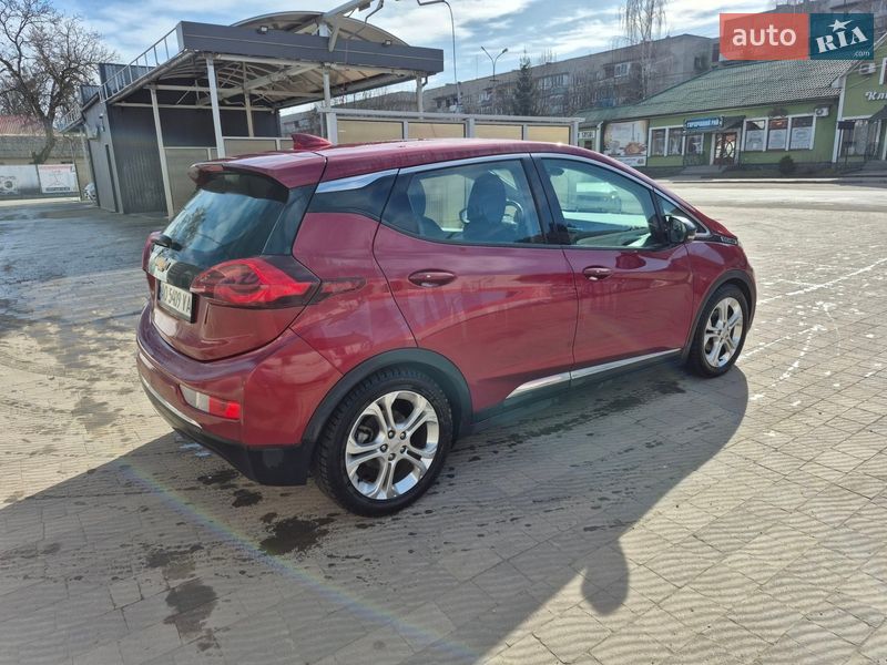 Хэтчбек Chevrolet Bolt EV 2018 в Сваляве
