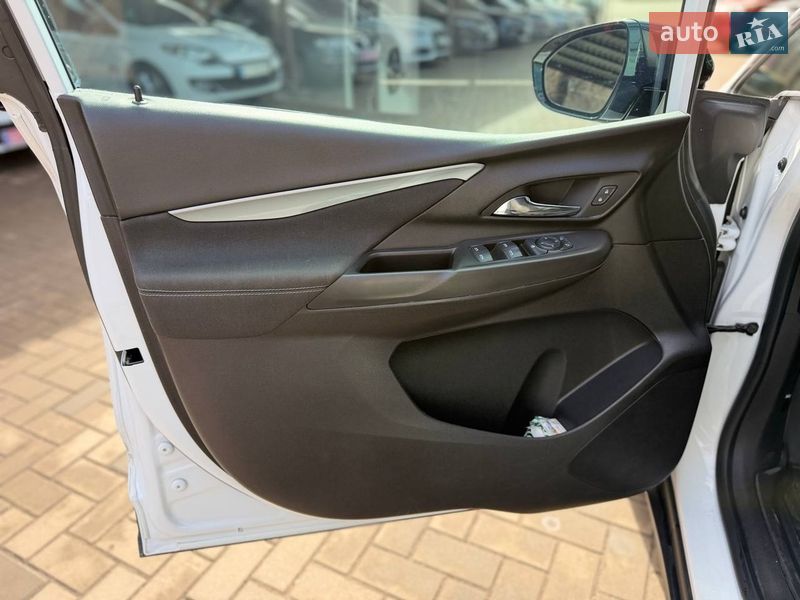 Хэтчбек Chevrolet Bolt EV 2022 в Кривом Роге