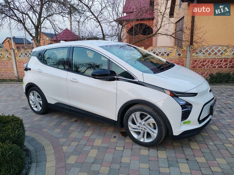 Хэтчбек Chevrolet Bolt EV 2022 в Жовкве