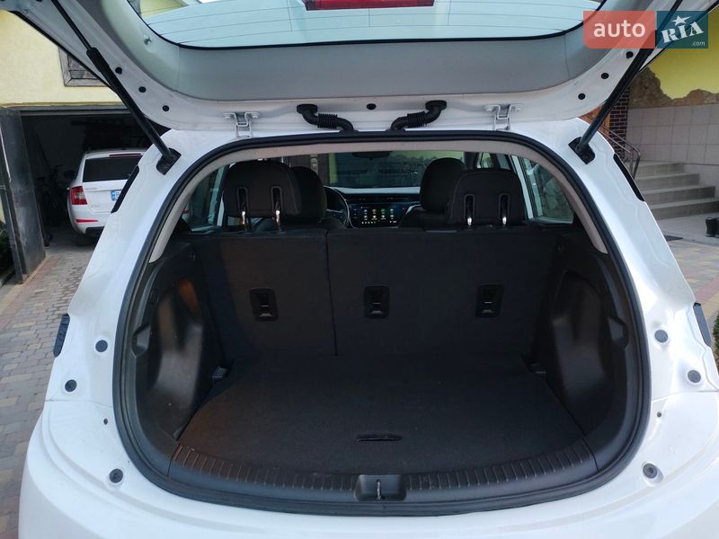 Хэтчбек Chevrolet Bolt EV 2022 в Жовкве