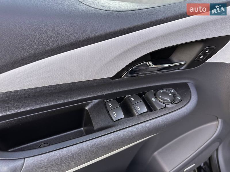 Хетчбек Chevrolet Bolt EV 2019 в Львові