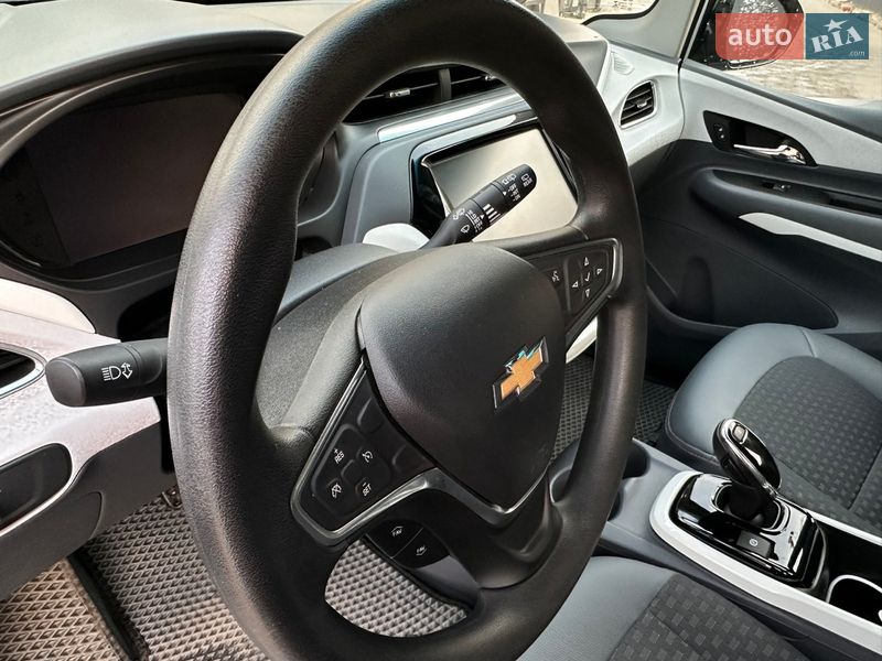 Хэтчбек Chevrolet Bolt EV 2017 в Ужгороде