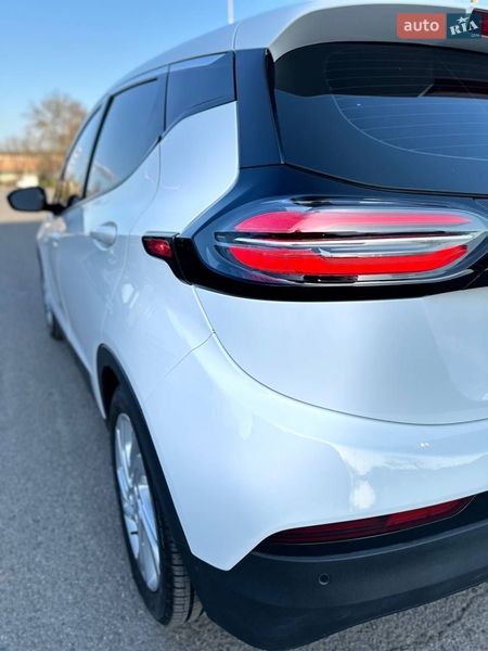 Хэтчбек Chevrolet Bolt EV 2022 в Ужгороде