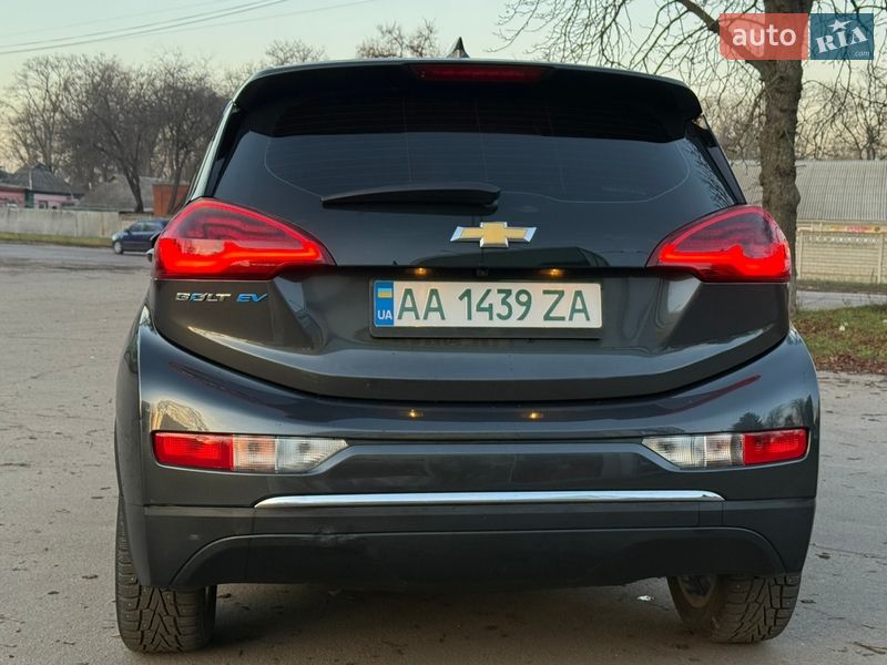 Хэтчбек Chevrolet Bolt EV 2017 в Киеве