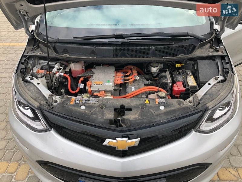 Хэтчбек Chevrolet Bolt EV 2017 в Львове фото 3 Хэтчбек Chevrolet Bolt EV 2017 в Львове