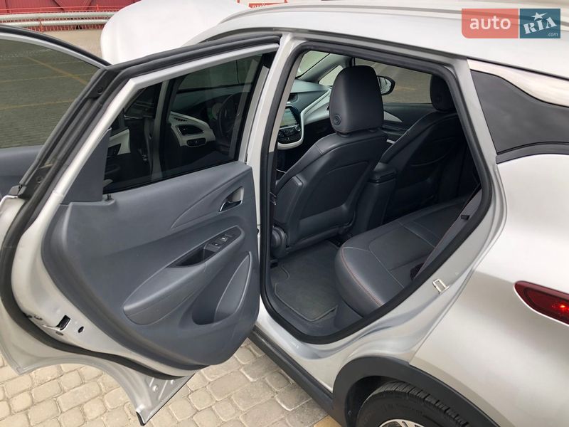Хэтчбек Chevrolet Bolt EV 2017 в Львове фото 13 Хэтчбек Chevrolet Bolt EV 2017 в Львове