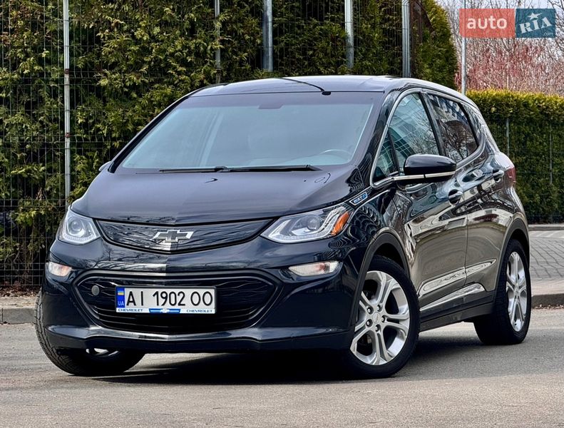 Хэтчбек Chevrolet Bolt EV 2020 в Киеве