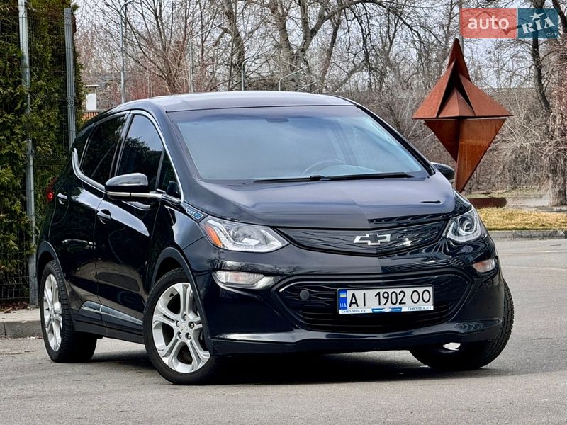 Хэтчбек Chevrolet Bolt EV 2020 в Киеве