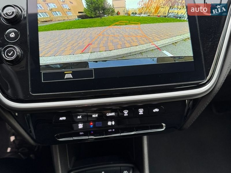 Хэтчбек Chevrolet Bolt EV 2023 в Киеве фото 2 Хэтчбек Chevrolet Bolt EV 2023 в Киеве