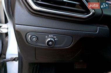 Хэтчбек Chevrolet Bolt EV 2021 в Кропивницком