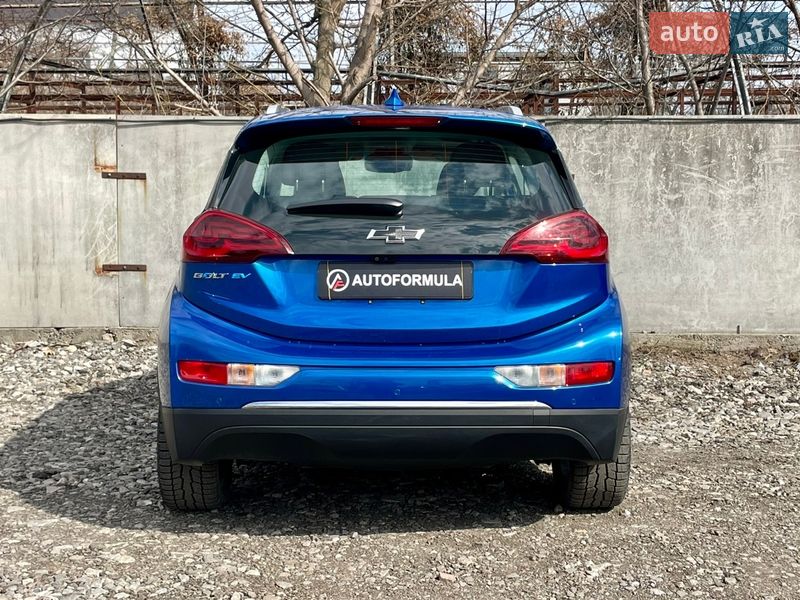 Хэтчбек Chevrolet Bolt EV 2019 в Киеве