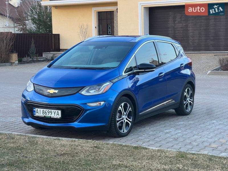 Хэтчбек Chevrolet Bolt EV 2017 в Киеве фото Хэтчбек Chevrolet Bolt EV 2017 в Киеве
