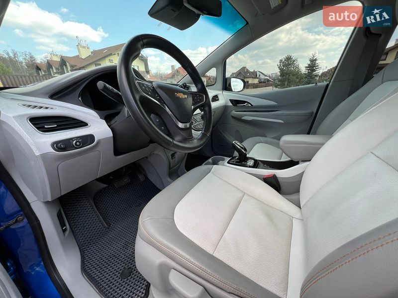 Хэтчбек Chevrolet Bolt EV 2017 в Киеве фото 21 Хэтчбек Chevrolet Bolt EV 2017 в Киеве