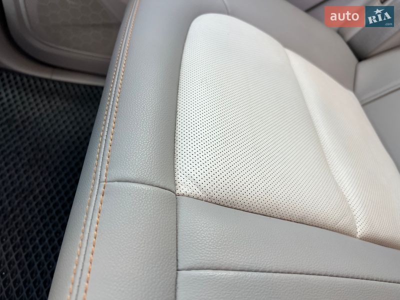 Хэтчбек Chevrolet Bolt EV 2017 в Киеве фото 25 Хэтчбек Chevrolet Bolt EV 2017 в Киеве