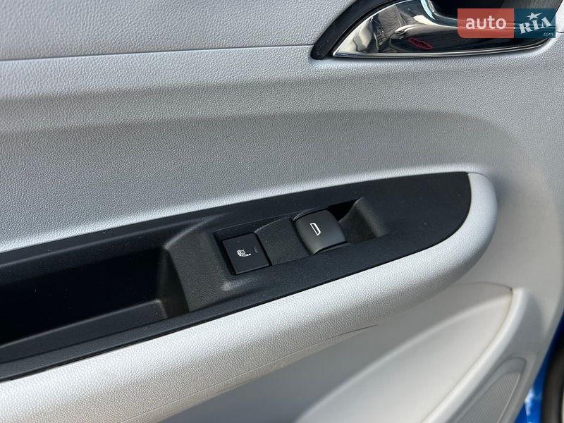 Хэтчбек Chevrolet Bolt EV 2017 в Киеве фото 32 Хэтчбек Chevrolet Bolt EV 2017 в Киеве