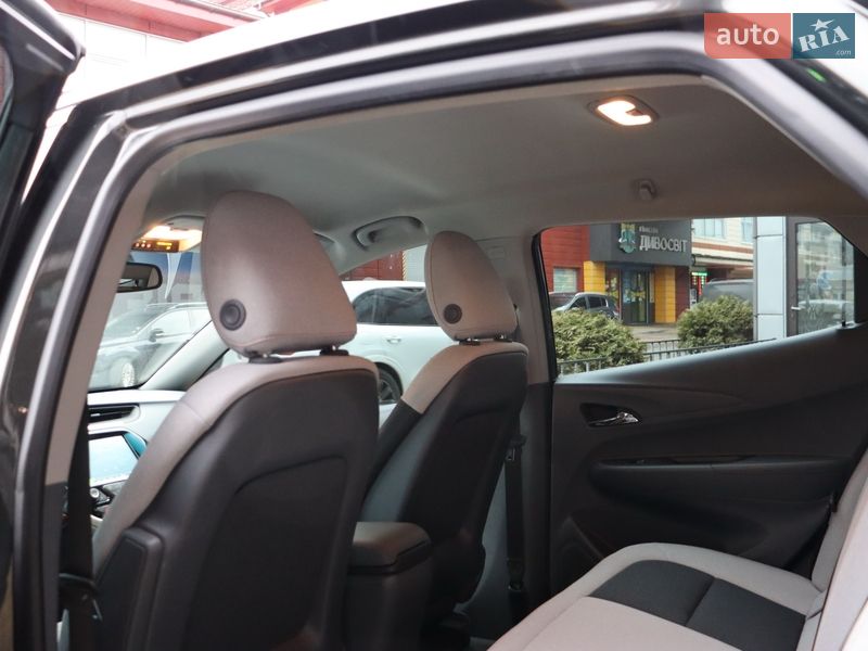 Хэтчбек Chevrolet Bolt EV 2019 в Львове фото 32 Хэтчбек Chevrolet Bolt EV 2019 в Львове